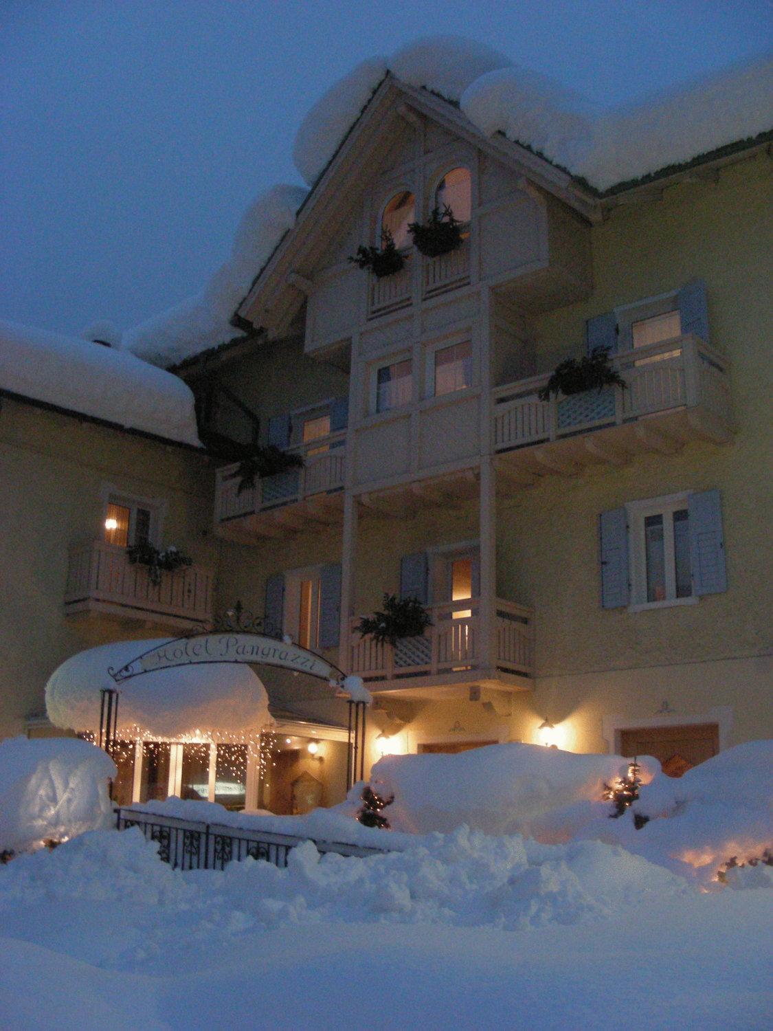 Hotel Pangrazzi Fucine Bagian luar foto